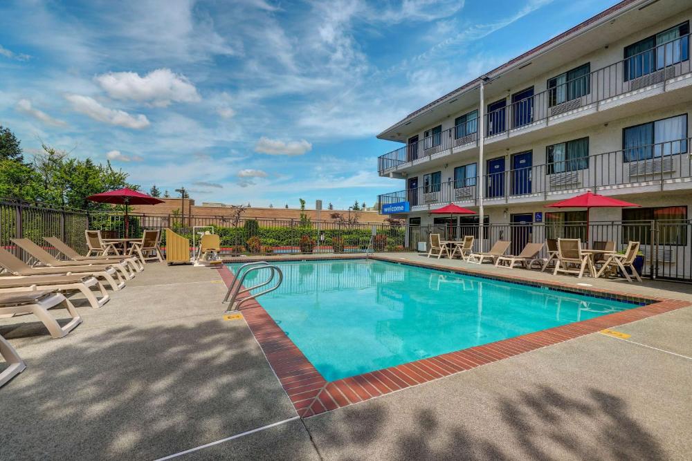 Motel 6-Kirkland, WA - North Kirkland